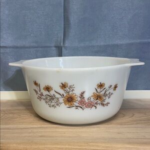 Vintage Pyrex Country Autumn Made in England Casserole 2 Liters